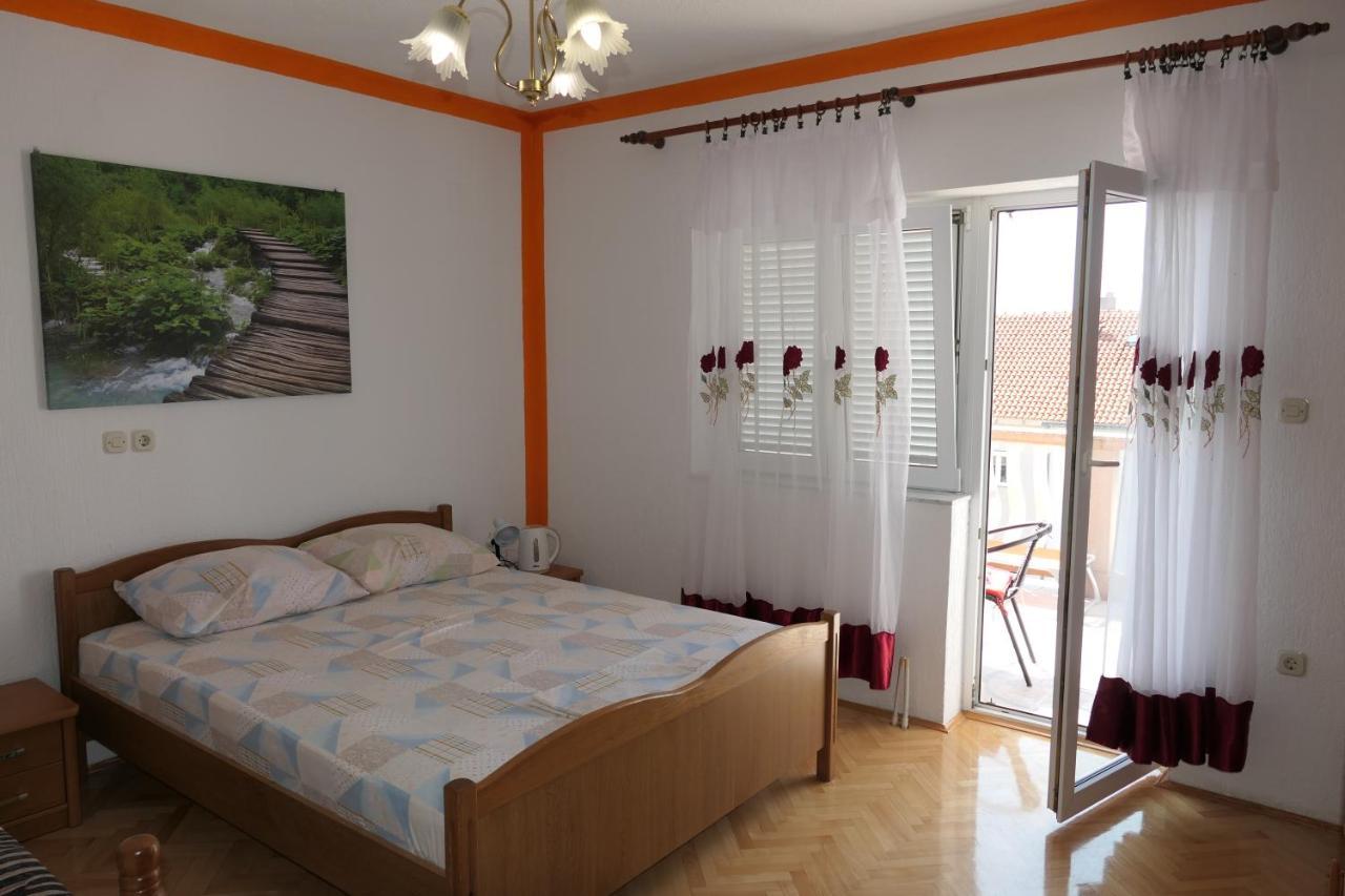 Apartments And Rooms Juki Senj  Bagian luar foto