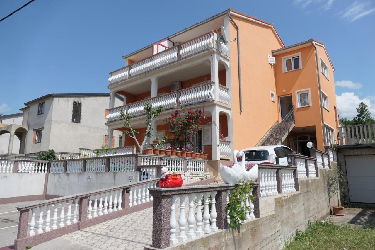 Apartments And Rooms Juki Senj  Bagian luar foto